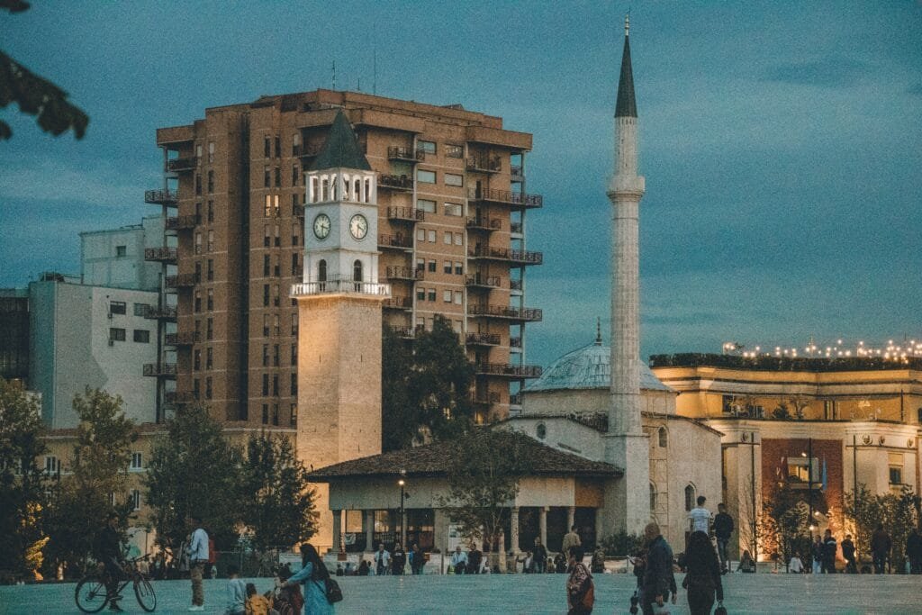 Bezienswaardigheden Tirana Bezienswaardigheden Tirana